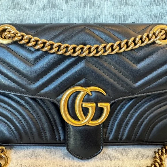 COPY - Gucci GG MARMONT SMALL SHOULDER BAG - Picture 2 of 8